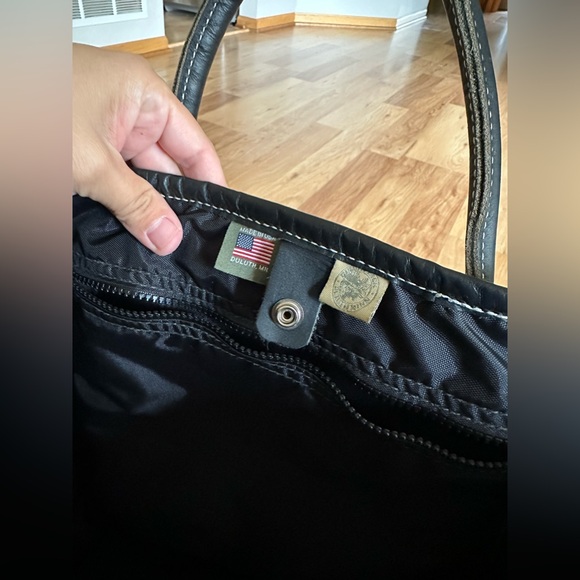 Duluth Trading Sportmans Black Leather Tote - Picture 8 of 16